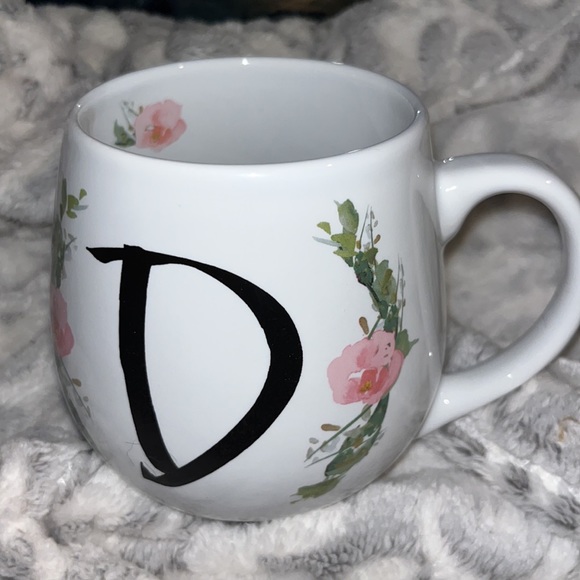 Prima design monogram D mug - Picture 6 of 8
